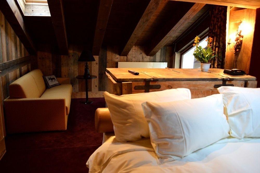Chateau Blanc Hotel