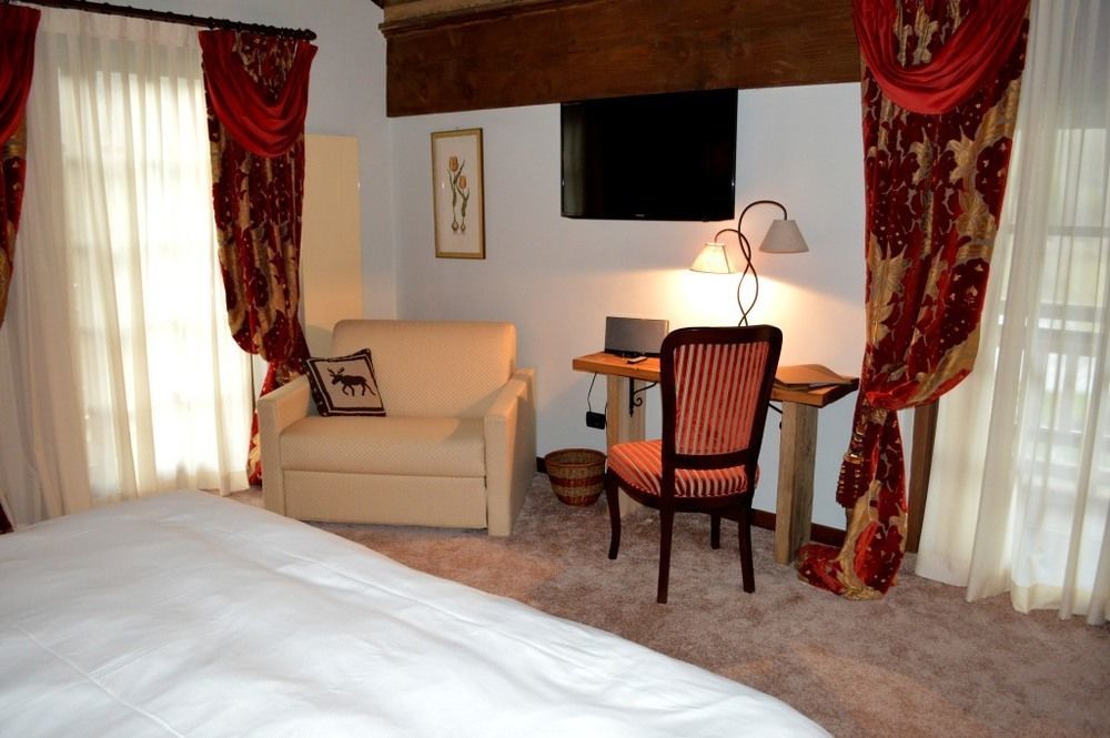 Chateau Blanc Hotel La Thuile